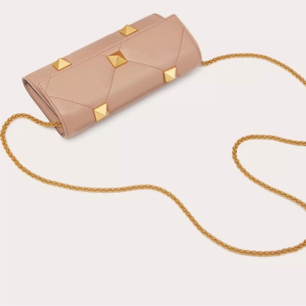 NEW‼️ Valentino Garavani - Picture 5 of 17